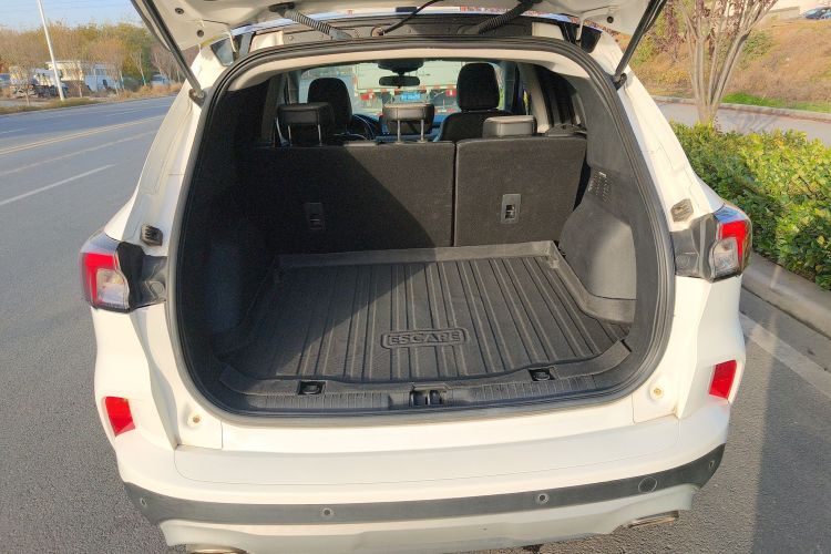 福特 锐际 2020款 EcoBoost 245 两驱耀享款机舱底盘23