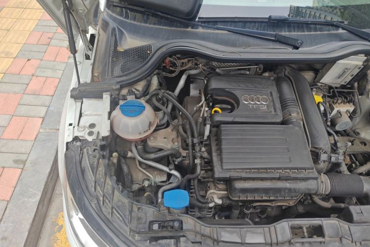 奥迪A1 2016款 30 TFSI Sportback Design风尚版局部细节9006