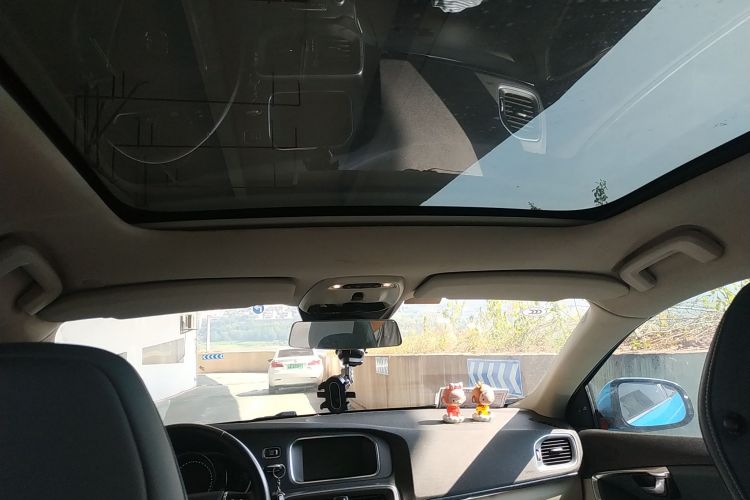 沃尔沃V40 2014款 2.0T 智雅版局部细节22