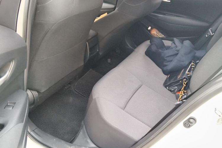 丰田 卡罗拉 2021款 1.2T S-CVT 先锋版中控内饰21