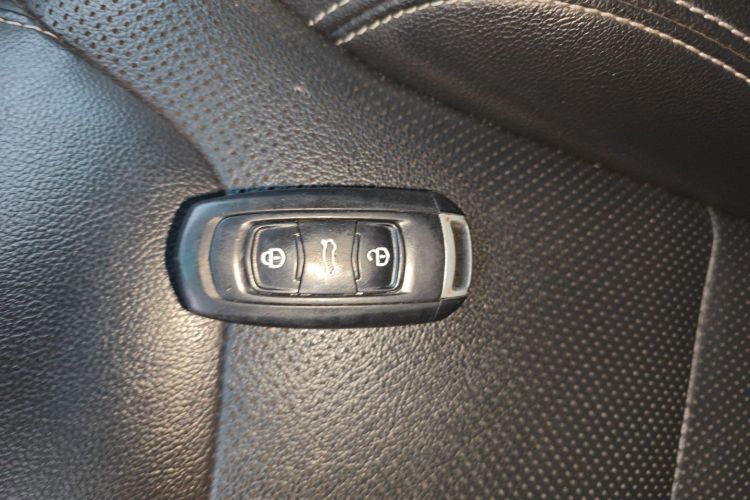 吉利汽车 远景X3 2017款 1.5L 自动精英型中控内饰11