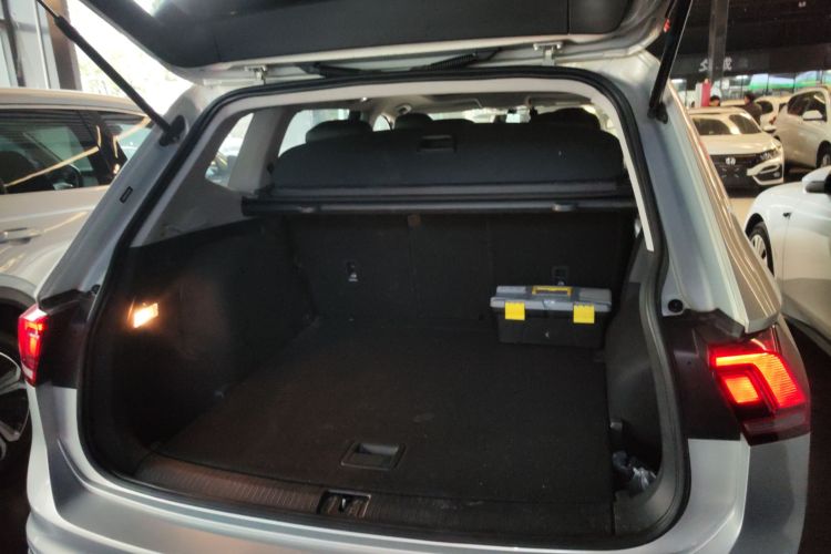 大众 途观L新能源 2019款 430PHEV 混动豪华版机舱底盘23