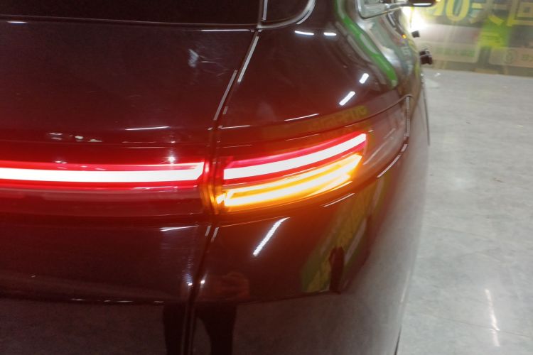 理想汽车 理想L7 2023款 Pro车身外观9