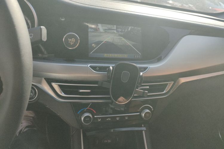 长安 逸动 2018款 1.6L GDI 手动时尚型中控内饰16
