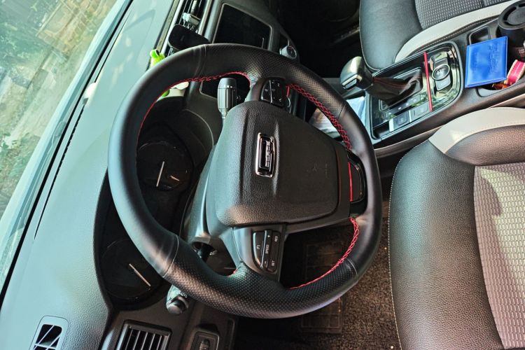 观致5 2017款 1.6T 自动尊贵型中控内饰13