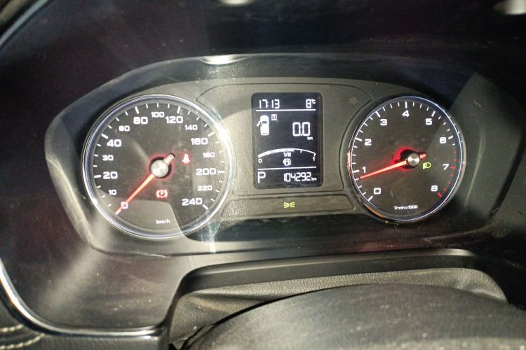 荣威RX5 2016款 20T 两驱自动互联网智享版中控内饰15