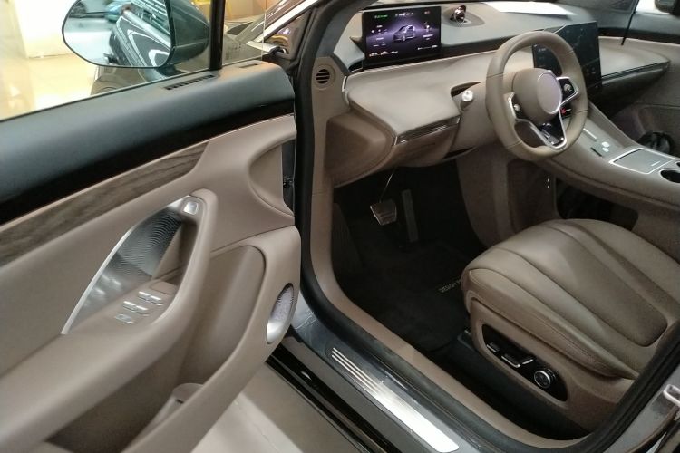 鸿蒙智行 智界R7 2025款 增程 251km Max中控内饰7003