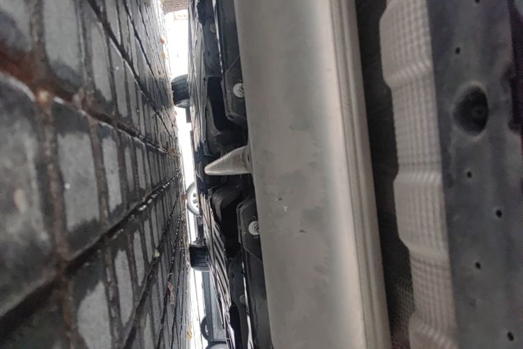 领克03 2023款 2.0TD DCT劲Pro局部细节9008