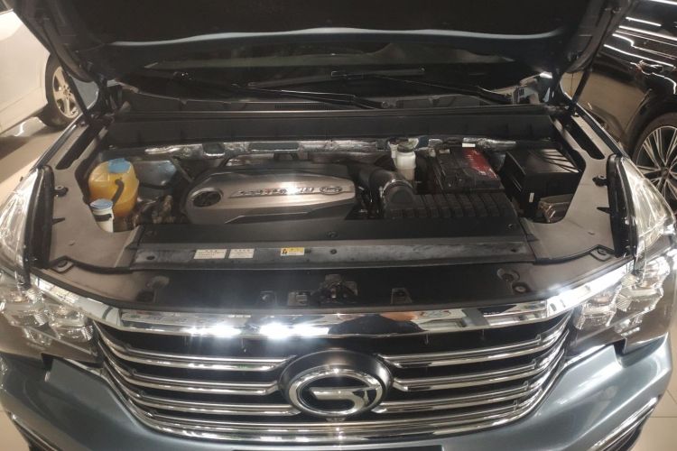 广汽传祺 传祺GS8 2017款 320T 两驱豪华智联版（七座）局部细节24