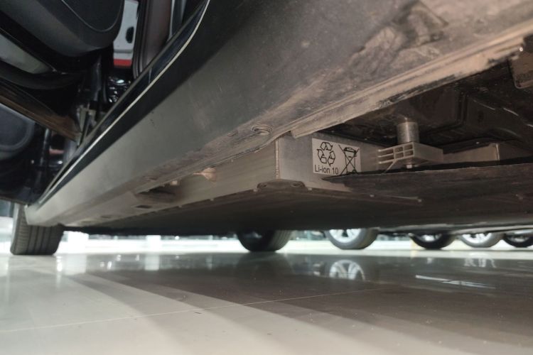 红旗E-QM5 2023款 改款 基础出行版局部细节9002