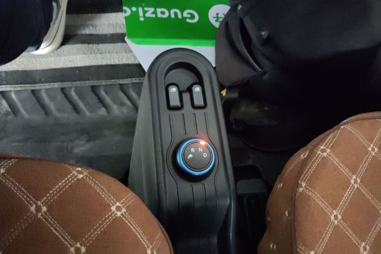 五菱汽车 宏光MINIEV 2022款 轻松款 磷酸铁锂中控内饰18