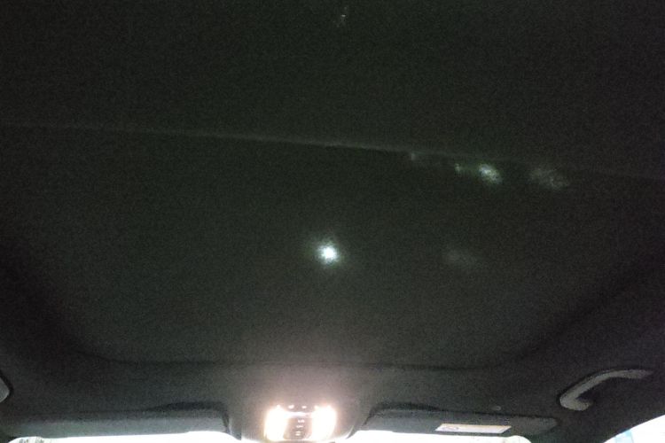 奔驰GLB 2022款 GLB 200 动感型中控内饰22