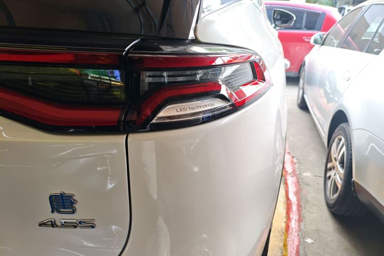 比亚迪 唐新能源 2018款 DM 2.0T 全时四驱智联创领型 7座 国V车身外观6006