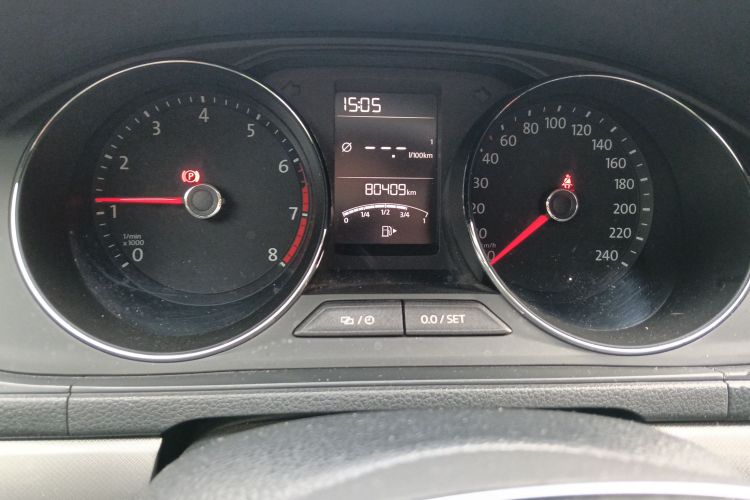 大众 朗逸 2017款 1.6L 手动舒适版中控内饰15