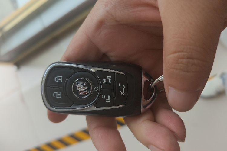 别克GL8 2021款 ES陆尊 653T 豪华型中控内饰11