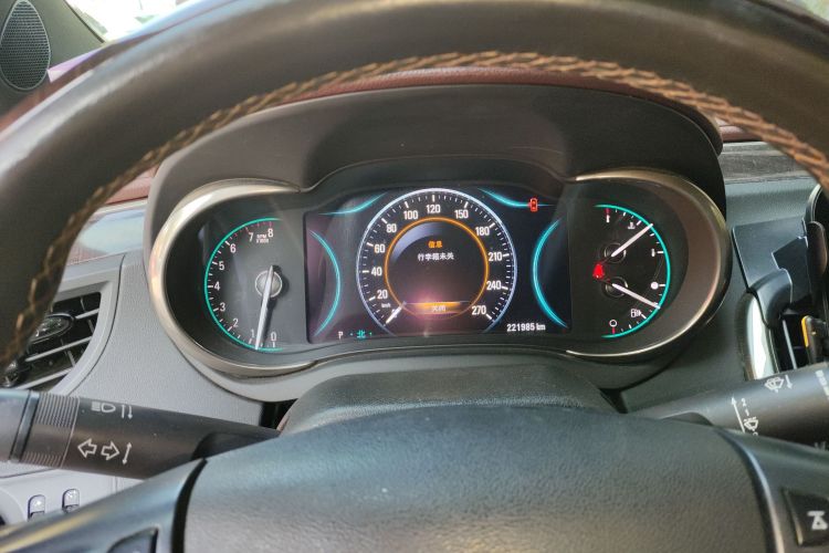 别克 君越 2013款 3.0L SIDI V6智享旗舰型中控内饰15