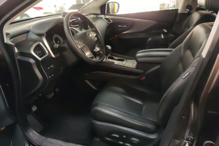 日产 楼兰 2017款 2.5L XL 两驱智尚版中控内饰19