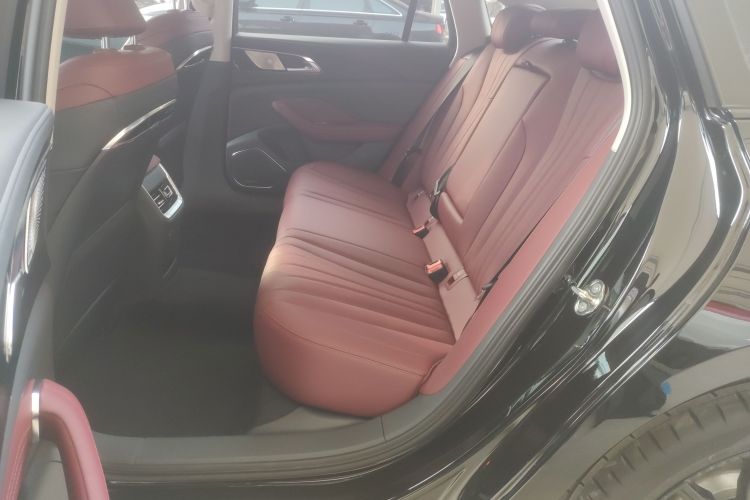 红旗H5 2025款 1.5T DCT玄影版中控内饰21