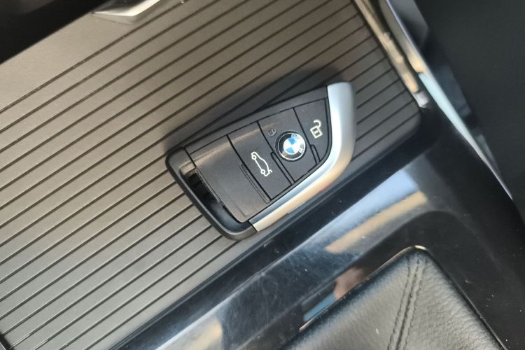 宝马X2 2023款 sDrive25i M运动曜夜版中控内饰11