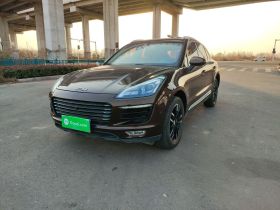 众泰SR9 2017款 2.0T 自动极致之梦版