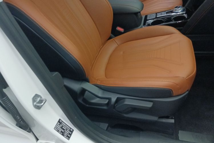 福特 锐际 2020款 EcoBoost 245 两驱耀享款局部细节41