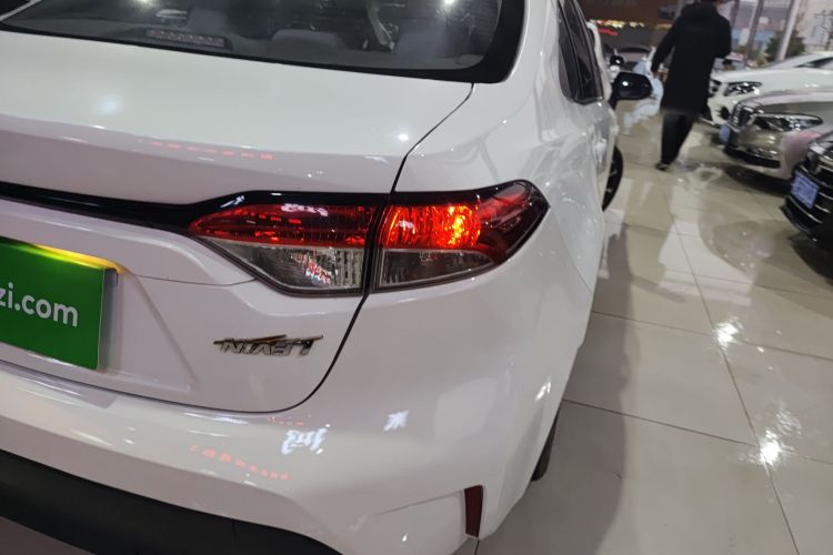 丰田 雷凌 2023款 TNGA 1.5L CVT进取版车身外观6006