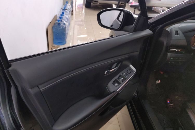 日产 轩逸 2021款 1.6L XL CVT悦享版中控内饰7007