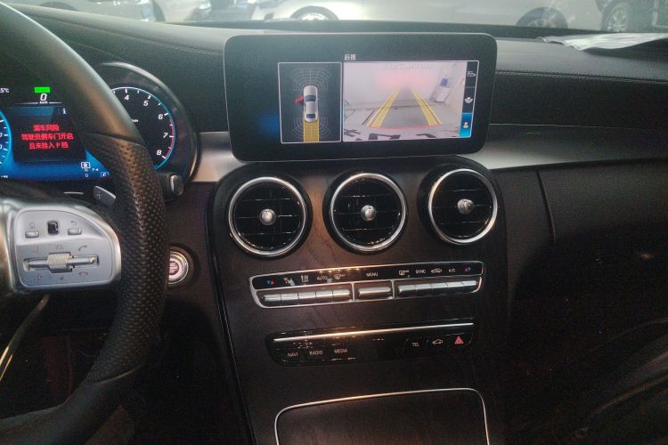 奔驰C级 2020款 改款 C 260 L 运动版局部细节16