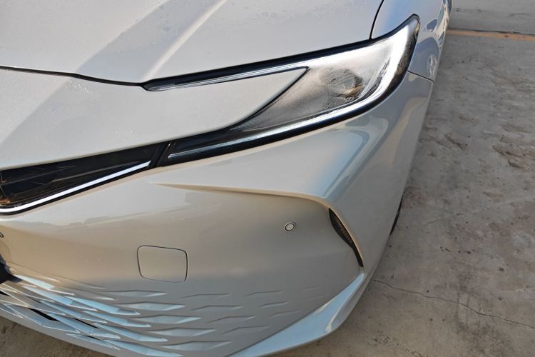 丰田 凯美瑞 2024款  双擎 2.0HG 尊贵版局部细节36