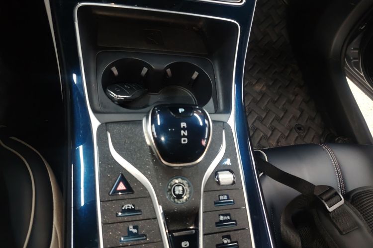 比亚迪 秦PLUS 2021款 EV 500KM 尊贵型中控内饰18