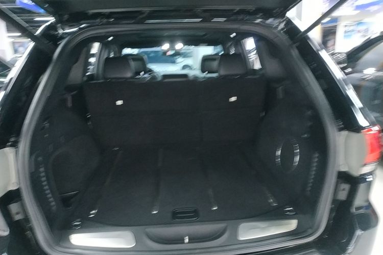 Jeep 大切诺基(进口) 2015款 3.0L 舒享导航版中控内饰23