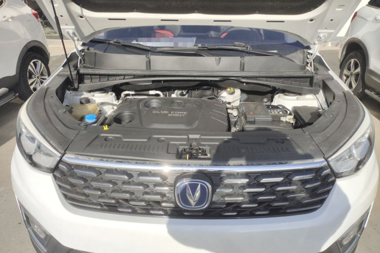 长安CS55 2018款 1.5T 手动炫色型 国V机舱底盘24