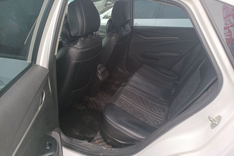 别克 英朗 2019款 18T 自动互联精英型 国VI中控内饰21