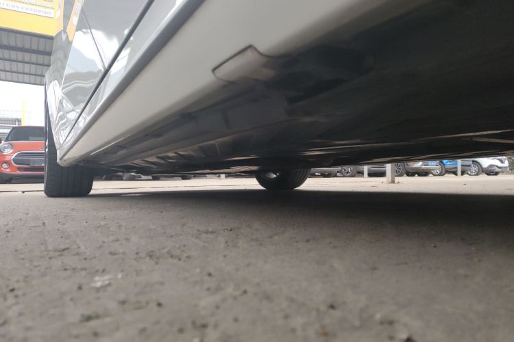 奔驰C级 2021款 C 260 L 运动版局部细节9002