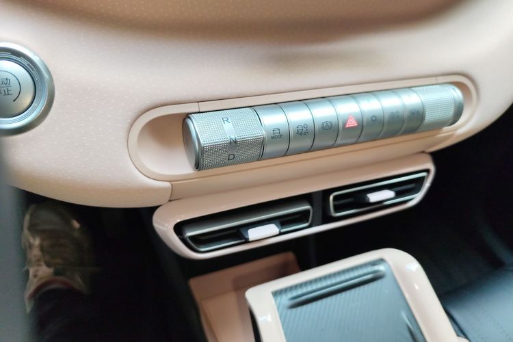 比亚迪 海鸥 2024款 荣耀版 405km 飞翔版中控内饰18