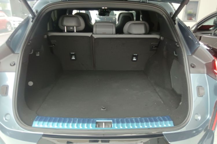 领克08 EM-P 2025款 245km 超长续航Halo机舱底盘23