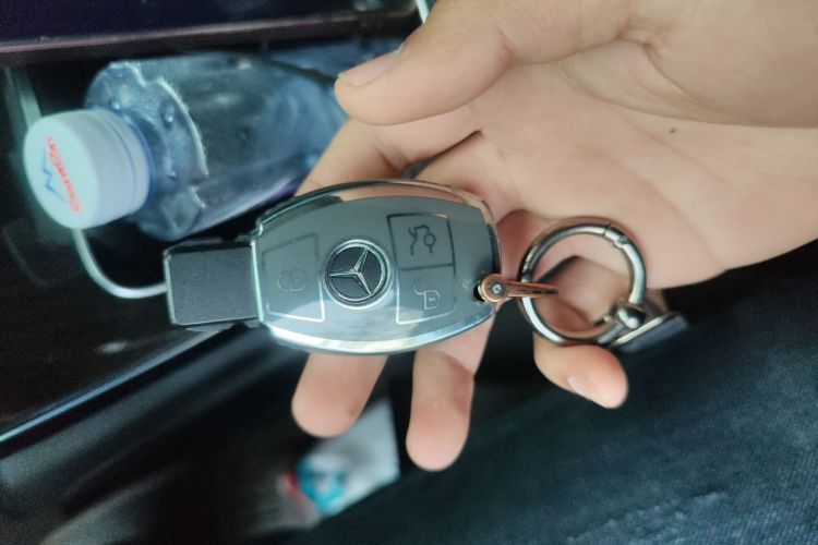 奔驰GLC 2016款 GLC 260 4MATIC 豪华型中控内饰11