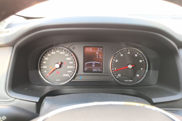 荣威i6 2017款 20T 自动互联网智享版中控内饰14