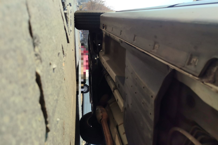 北京现代ix35 2015款 2.0L 手动两驱舒适型 国V局部细节9003