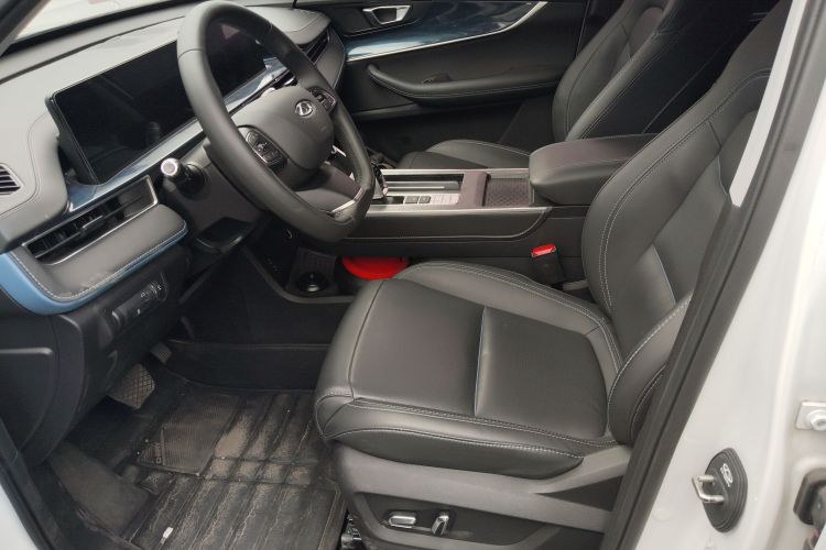 奇瑞 瑞虎7 PLUS 2021款 鲲鹏版 1.6TGDI DCT尊贵型+中控内饰19