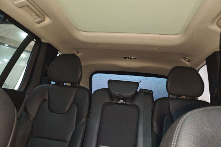 沃尔沃XC90 2019款 T6 智逸版 7座 国VI中控内饰22