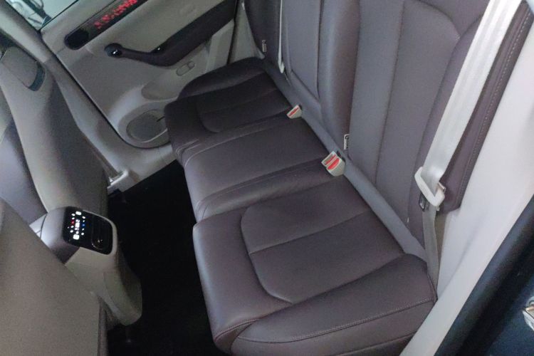 零跑汽车 零跑C11 2023款 纯电 580四驱性能版中控内饰21