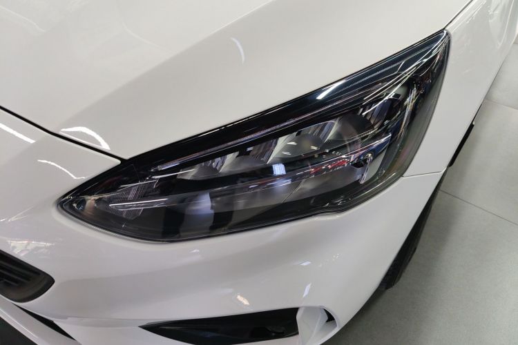 福特 福克斯 2021款 两厢 EcoBoost 180 自动锋潮型局部细节36