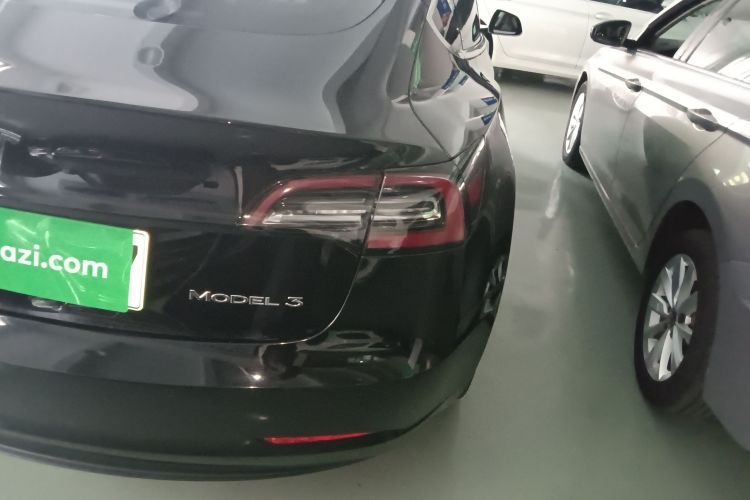 特斯拉 Model 3 2020款 标准续航后驱升级版车身外观9