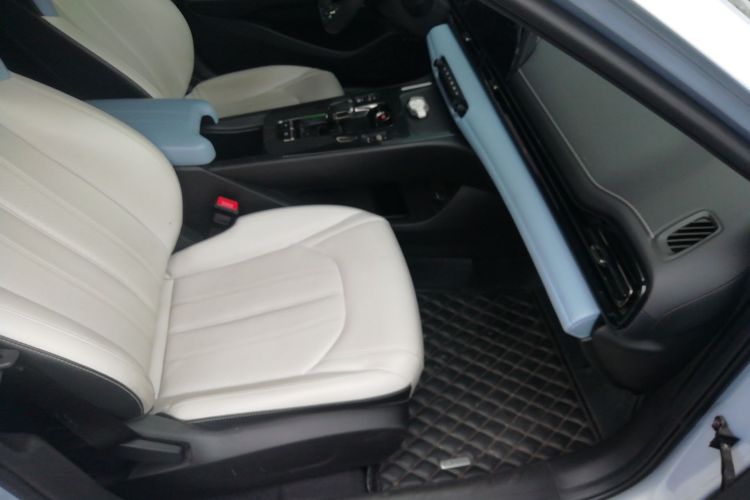 广汽传祺 2023款 影豹H 智能混动版局部细节41