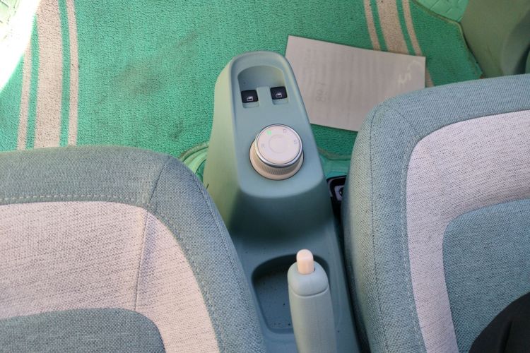 凌宝汽车 凌宝uni 2025款 微甜版 11.52kWh局部细节18