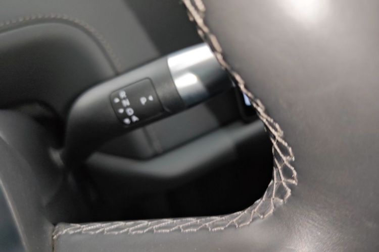 理想汽车 理想L9 2024款 Ultra局部细节18