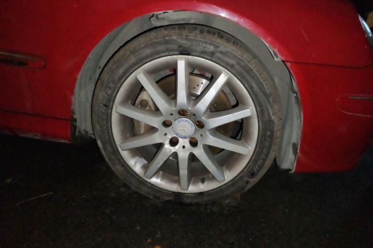 奔驰CLK级 2006款 CLK 200K 双门轿跑车车身外观10