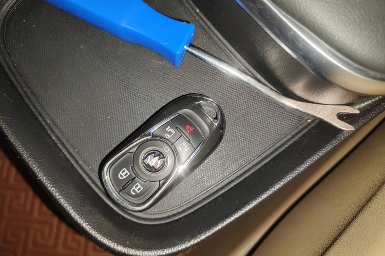 别克GL8 2021款 ES陆尊 653T 尊享型中控内饰11