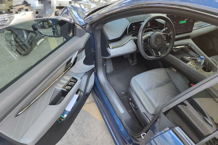 极氪001 2023款 WE版 100kWh中控内饰7003